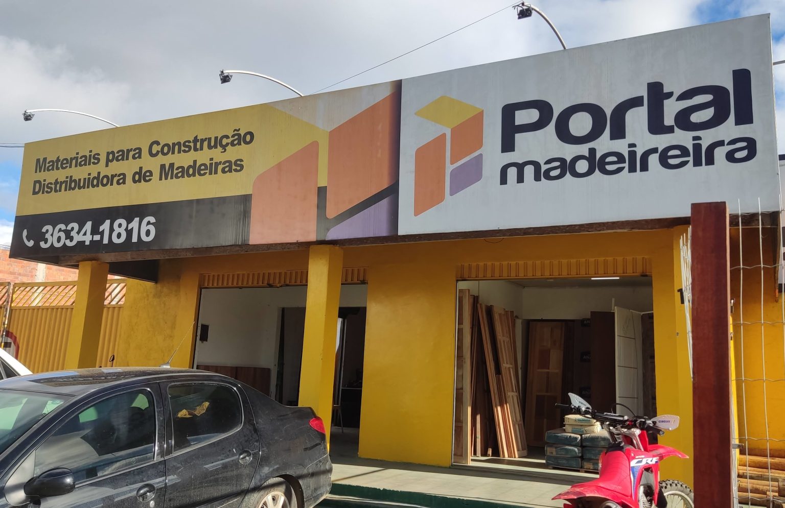Telhas PVC com a qualidade e melhor preço das lojas Portal Madeireira ...