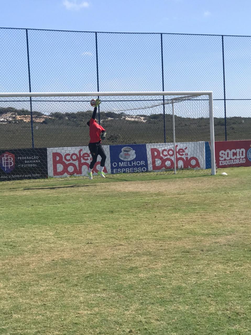 Jovem faz seleção para 'ficante' na Copa do Mundo e escolhe currículo de  estudante que promete 'conchinha profissional e cafuné avançado', Distrito  Federal