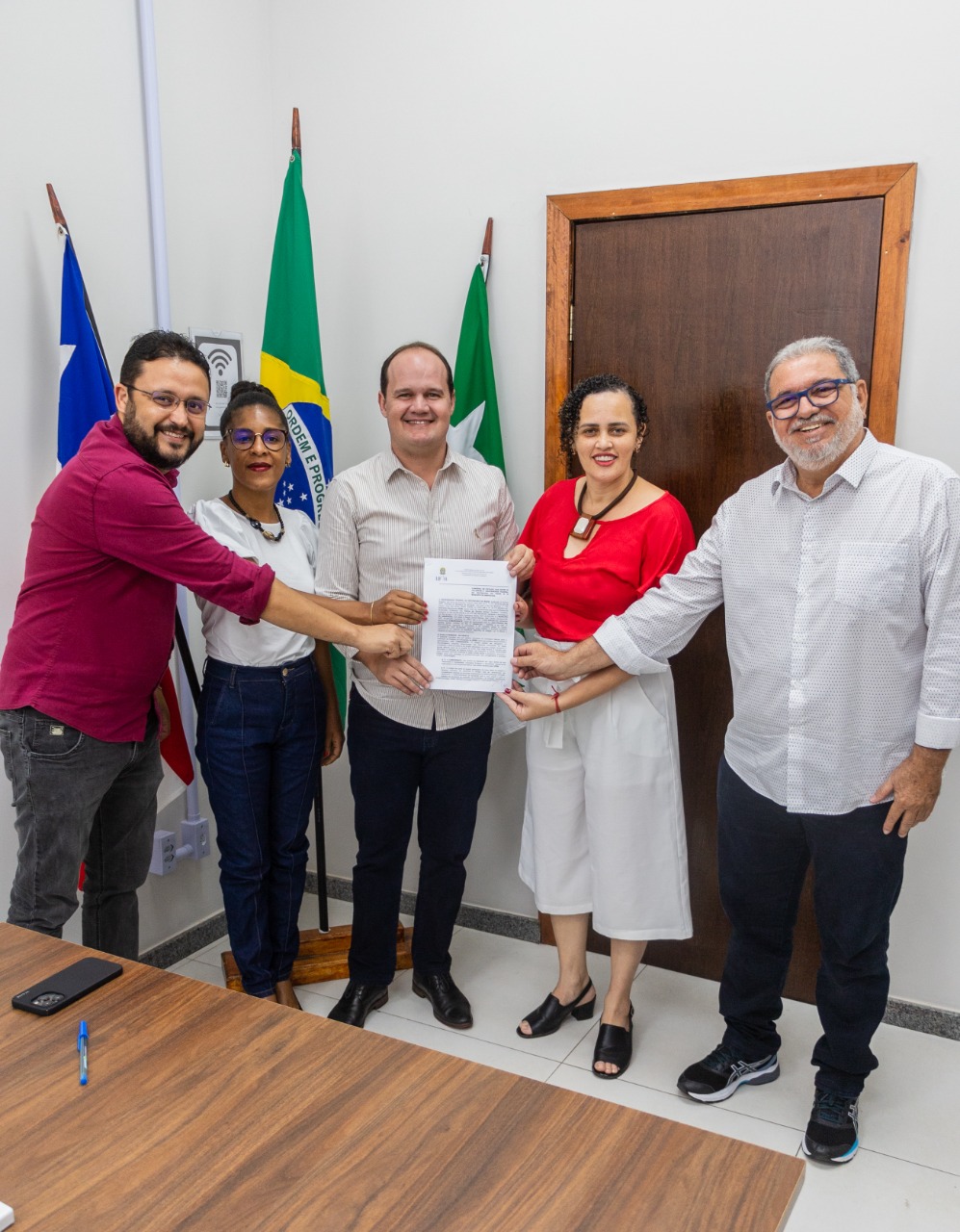 Prefeitura firma parceria com universidade para oferta de estágio