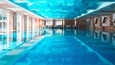 Cuidado com ambientes de piscina aquecida protege estrutura e usuários
