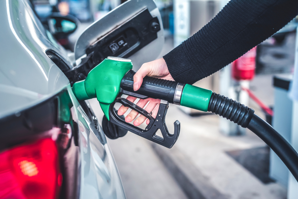 Litro da gasolina e do álcool devem ficar mais caros a partir de março - combustível - bomba