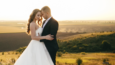 Plataformas ajudam casais do pedido de noivado ao casamento