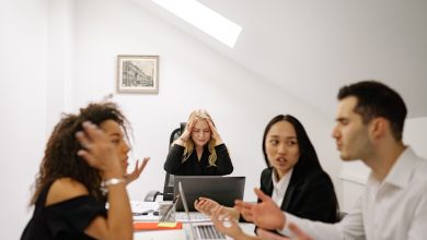 Entenda como gerenciar conflitos entre sócios e funcionários