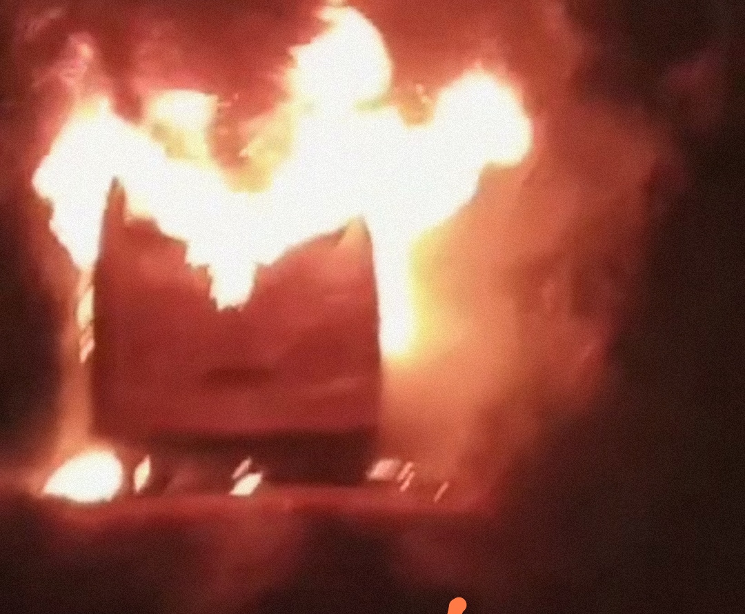 Ônibus que transportava romeiros acabou pegando fogo no município de Ubaíra