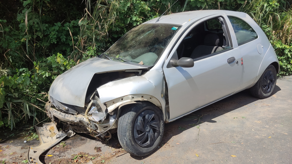 Acidente é registrado na BA 026 e deixa motorista ferido nesta sexta-feira