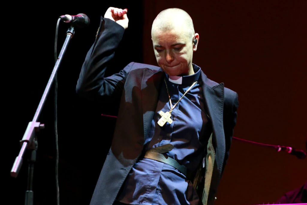 Morre, aos 56 anos, a cantora irlandesa Sinead O’Connor