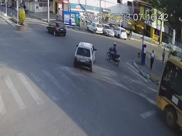 Motociclista fica ferido após acidente no centro de Mutuípe nesta quinta