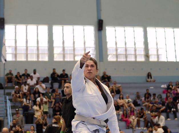 Atleta de SC participa de torneio internacional de jiu-jitsu