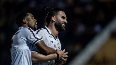 De virada, Vitória vence Novorizontino, sobe para a elite e coloca a mão na taça da Série B