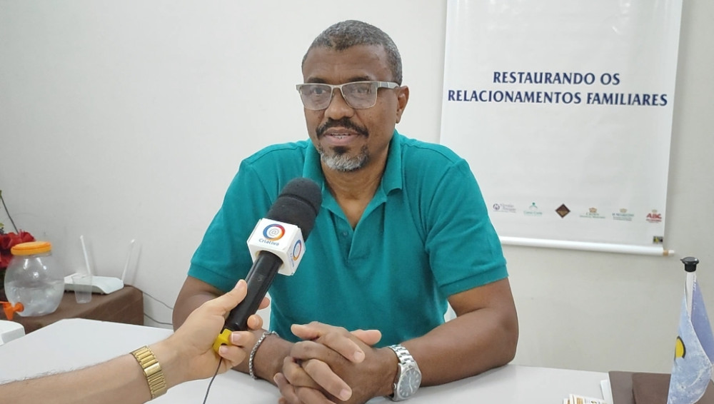 Pastor Osvaldir fala do projeto social que arrecada presentes para crianças de Amargosa