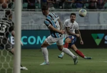 Com golaço de Everaldo, Bahia vence o Grêmio na Arena Fonte Nova