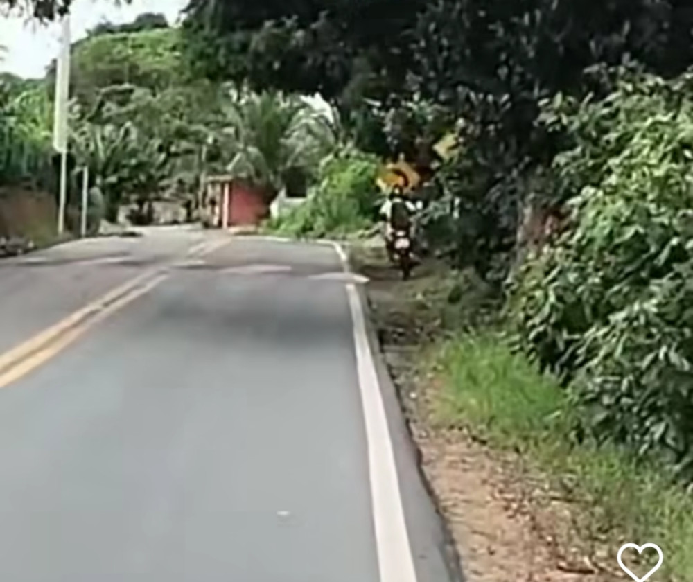 Condutores precisam desviar dos quebra-molas na BA 539, próximos a São Miguel das Matas