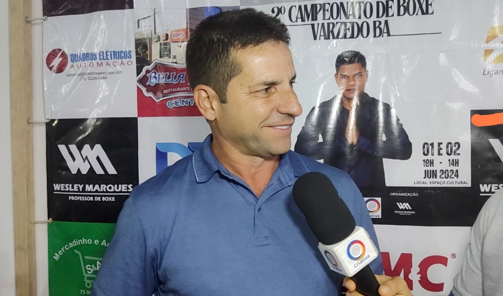 Prefeito de Varzedo, Ari Bahia, prestigia 2° Campeonato de Boxe e fala de política local