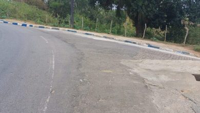 Colisão entre veículo e motocicleta deixa condutor ferido em Elísio Medrado