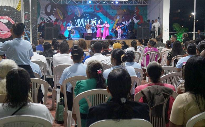 Dia do Evangélico é marcado com adoração e louvores em Brejões
