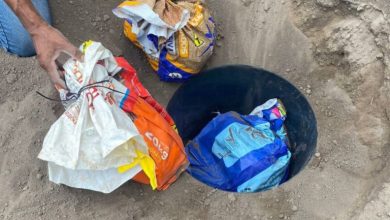 Polícia Civil apreende 35 kg de drogas enterrados em tonéis na Operação Unum Corpus em Amargosa