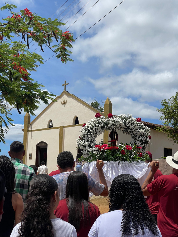 Fiéis católicos da comunidade de Santa Bárbara festejaram a festa de santa em Brejões