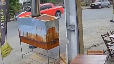 Acidente é registrado por câmera de segurança no centro de Mutuípe neste sábado