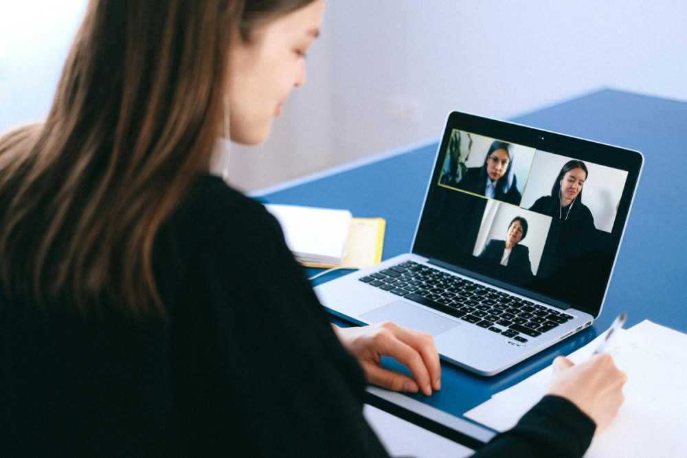 Entrevistas por vídeo com boa preparação impulsionam a contratação