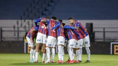 Bahia domina Bragantino e vence por 3 a 0 com um jogador a mais