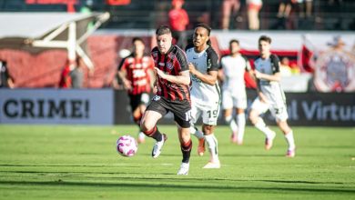 Vitória perde para o Corinthians e segue no Z4 do Brasileirão