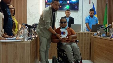 Rafael Souza recebe homenagem na Câmara Nova Itarana com exemplo de superação