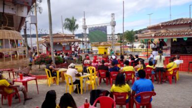 Moradores de Brejões lotam a Praça Amorzinho para acompanhar classificação do Brasil na Copa do Mundo