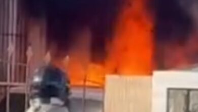 Incêndio destrói carro e atinge residência em Amargosa